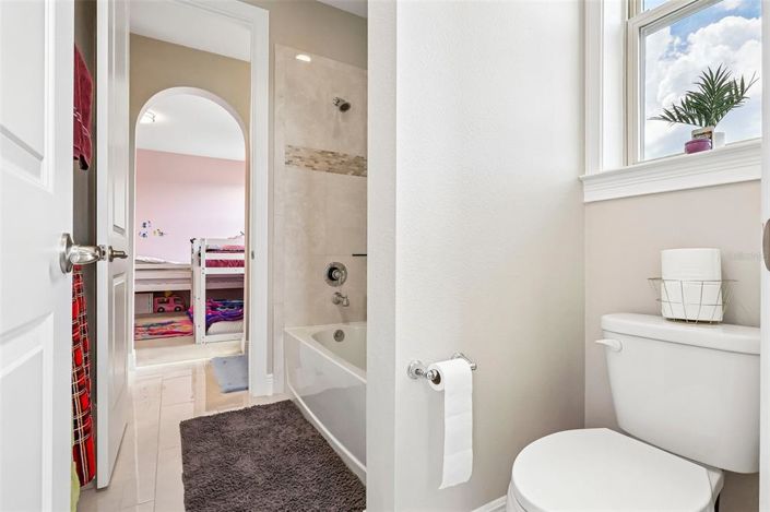 Image No.43-6 Bed House for sale