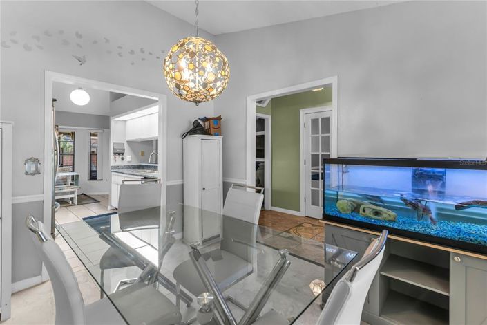Image No.8-3 Bed House for sale
