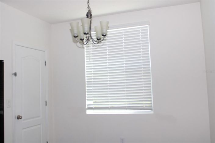 Image No.11-3 Bed Townhouse for sale