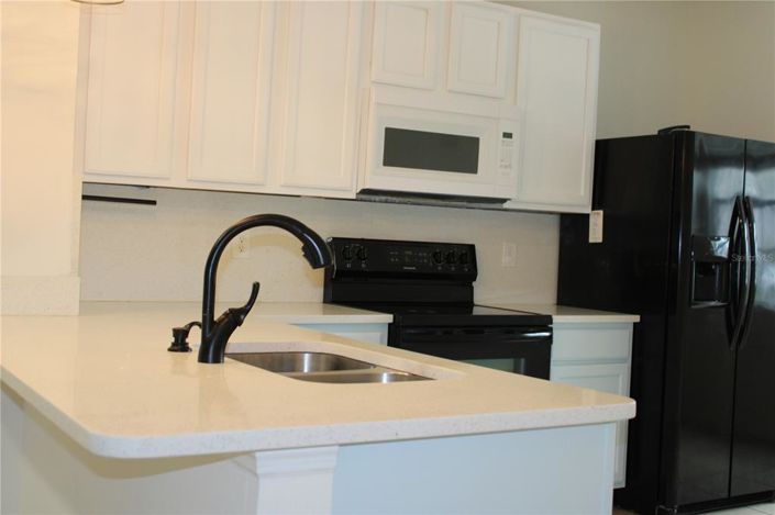 Image No.7-3 Bed Townhouse for sale