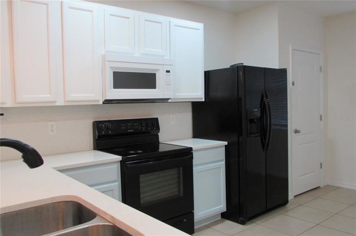 Image No.8-3 Bed Townhouse for sale
