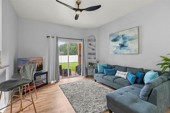 Image No.4-4 Bed Townhouse for sale