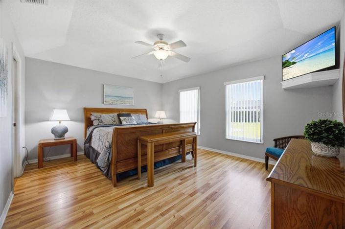 Image No.15-3 Bed House for sale