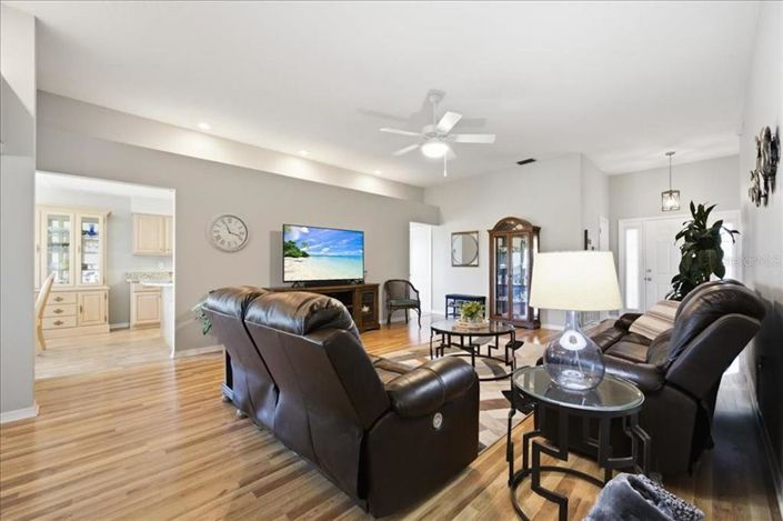 Image No.5-3 Bed House for sale