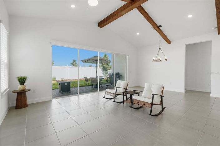 Image No.11-4 Bed House for sale