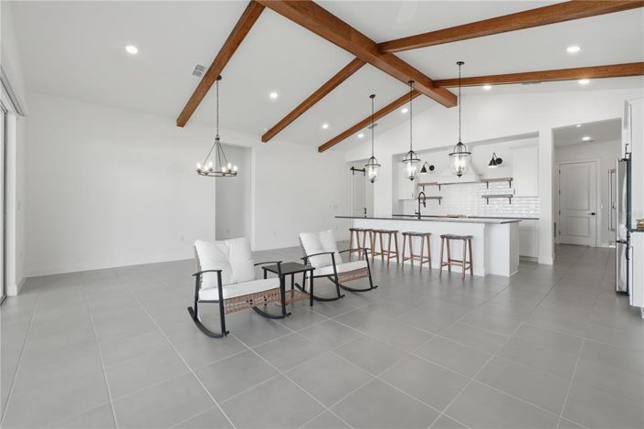 Image No.12-4 Bed House for sale