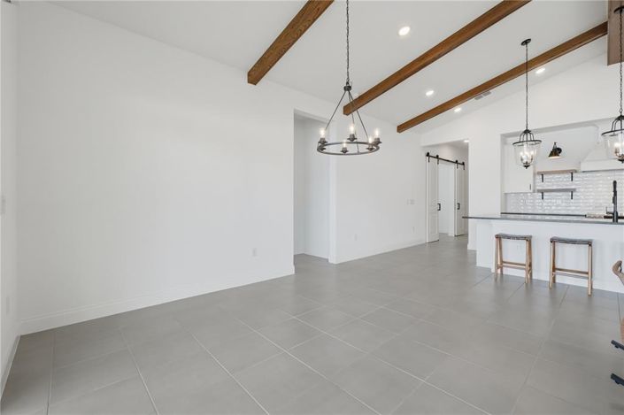 Image No.15-4 Bed House for sale