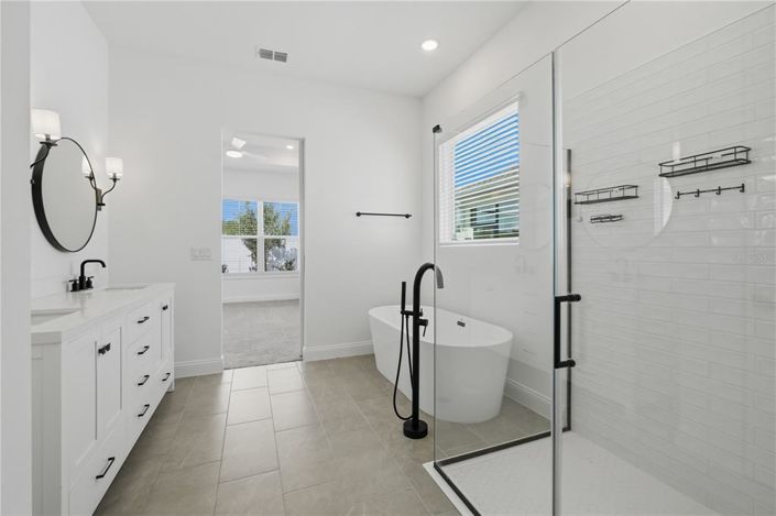 Image No.21-4 Bed House for sale