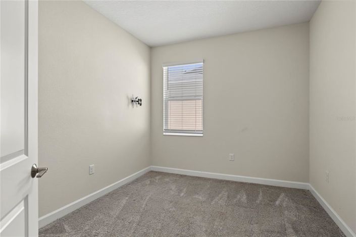 Image No.17-4 Bed House for sale