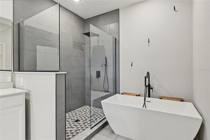 Image No.38-4 Bed House for sale
