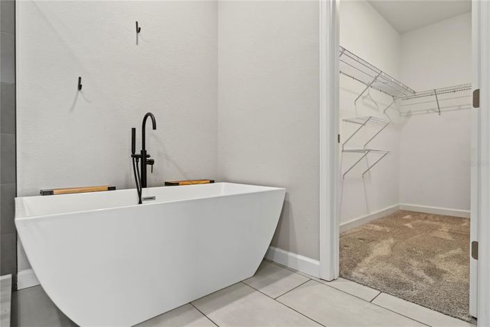 Image No.41-4 Bed House for sale