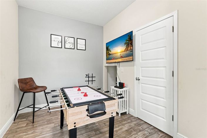 Image No.19-4 Bed Townhouse for sale
