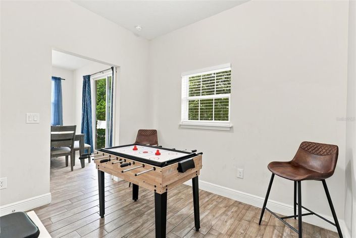 Image No.20-4 Bed Townhouse for sale