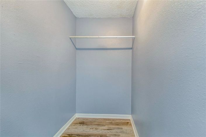 Image No.19-3 Bed House for sale