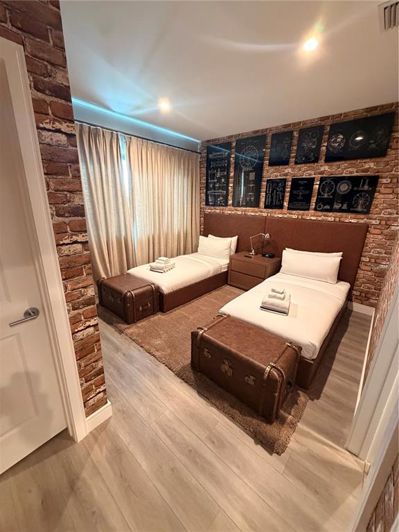 Image No.17-3 Bed Townhouse for sale
