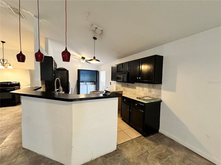 Image No.18-3 Bed House for sale