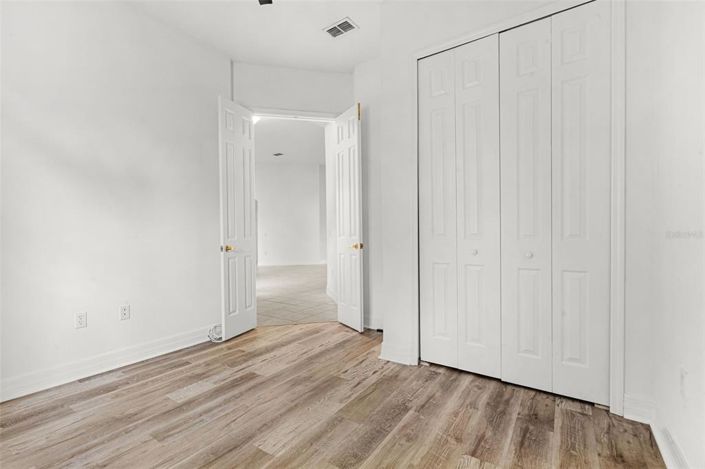 Image No.14-6 Bed House for sale