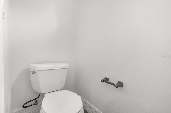 Image No.20-6 Bed House for sale