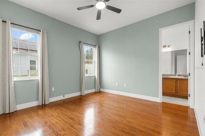 Image No.40-6 Bed House for sale