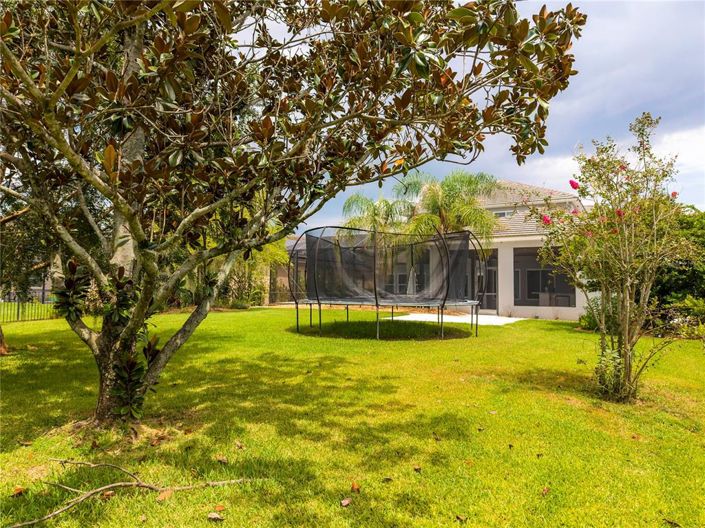 Image No.10-5 Bed House for sale