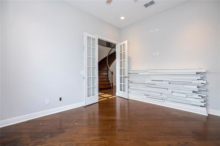 Image No.22-5 Bed House for sale
