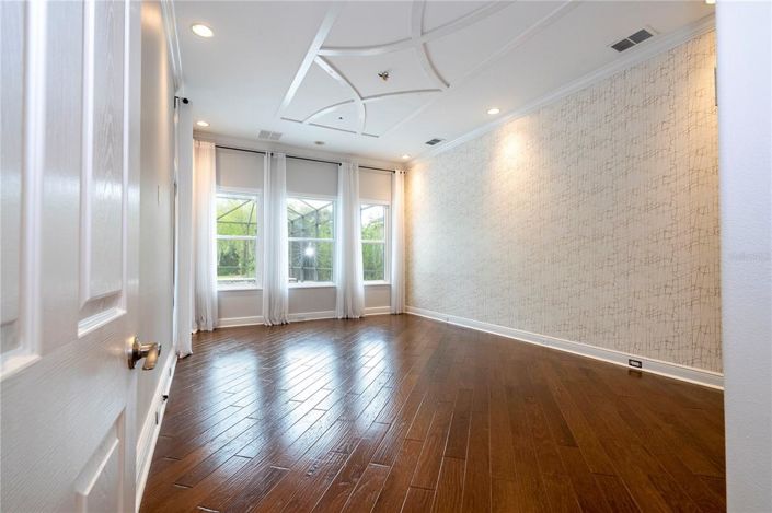 Image No.32-5 Bed House for sale