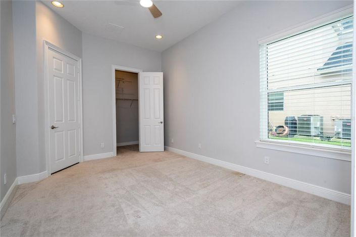 Image No.52-5 Bed House for sale