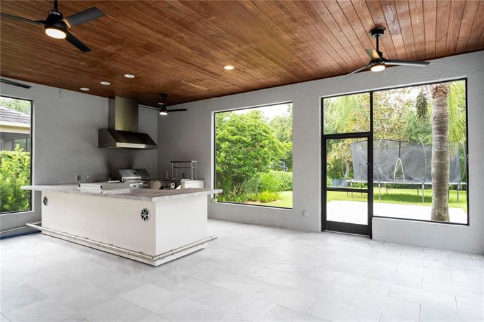 Image No.54-5 Bed House for sale