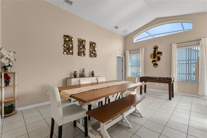 Image No.7-4 Bed House for sale