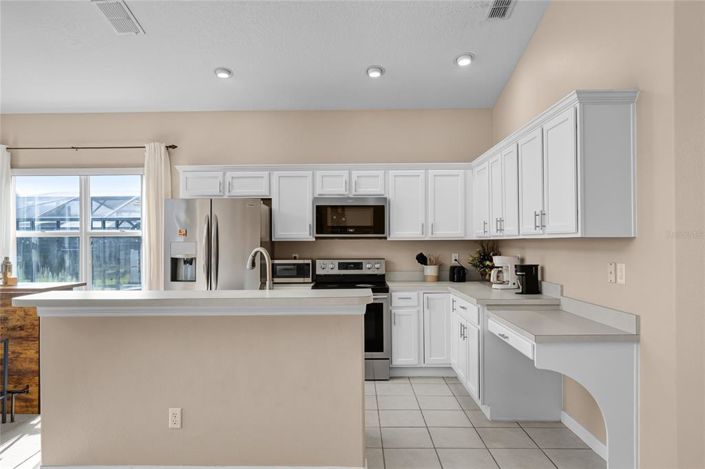 Image No.8-4 Bed House for sale
