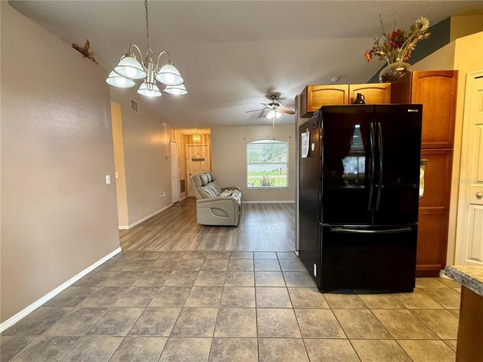 Image No.10-3 Bed House for sale