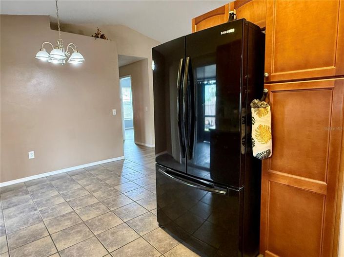 Image No.15-3 Bed House for sale
