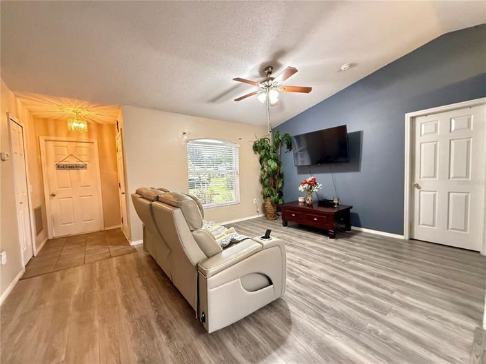 Image No.5-3 Bed House for sale