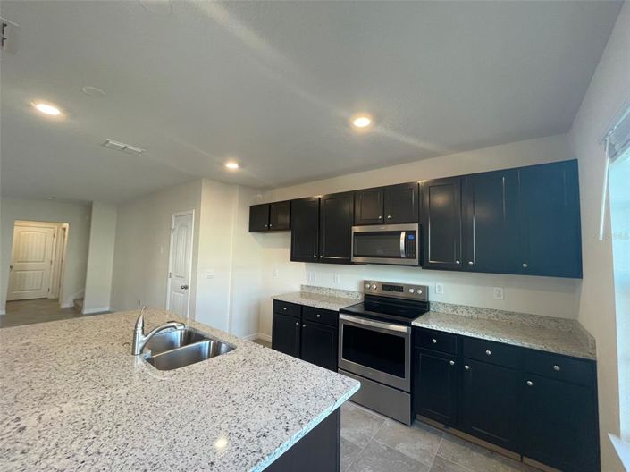 Image No.2-3 Bed Townhouse for sale