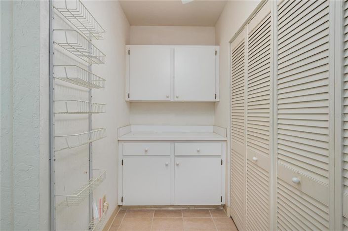 Image No.29-2 Bed Townhouse for sale