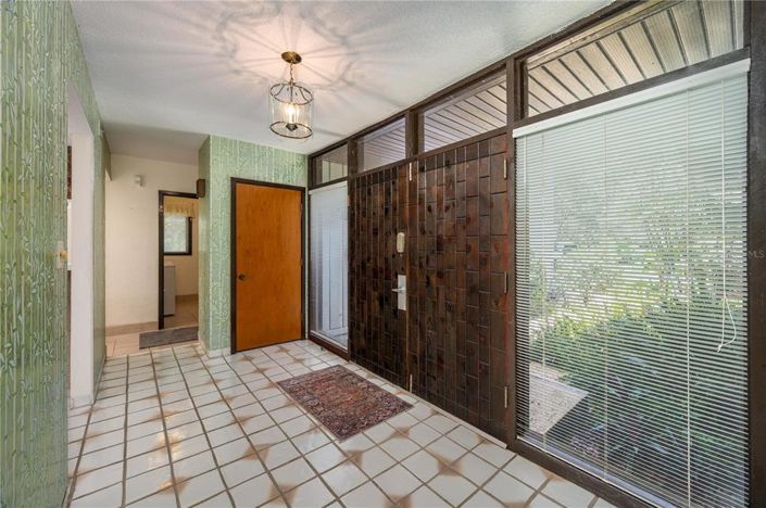 Image No.3-2 Bed Townhouse for sale