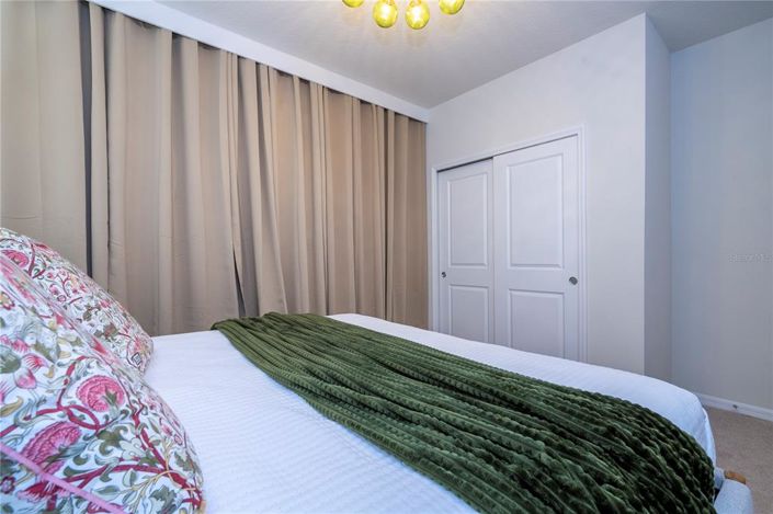 Image No.11-5 Bed Townhouse for sale