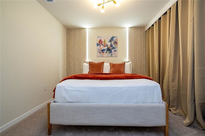 Image No.48-5 Bed Townhouse for sale