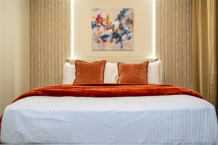 Image No.49-5 Bed Townhouse for sale