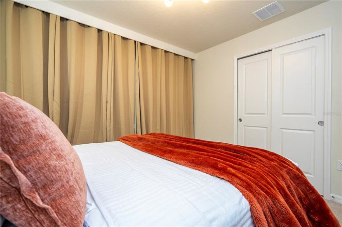 Image No.50-5 Bed Townhouse for sale