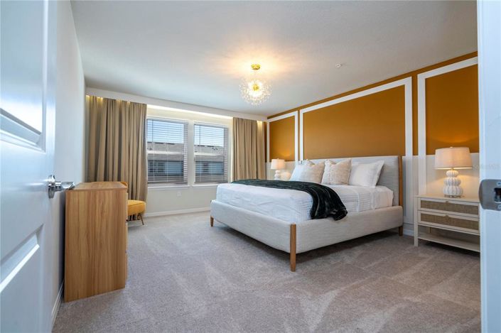 Image No.58-5 Bed Townhouse for sale