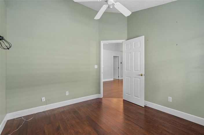 Image No.22-2 Bed House for sale