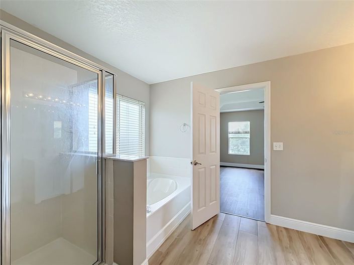 Image No.28-3 Bed House for sale