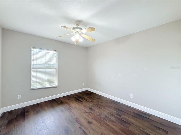 Image No.30-3 Bed House for sale