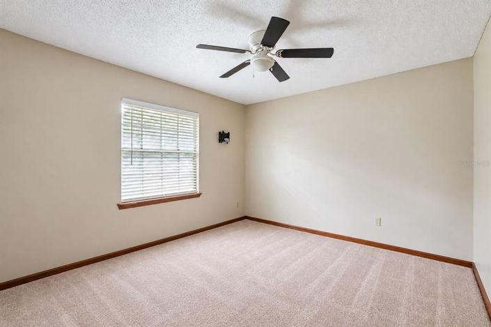 Image No.32-4 Bed House for sale