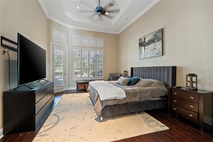 Image No.32-5 Bed House for sale