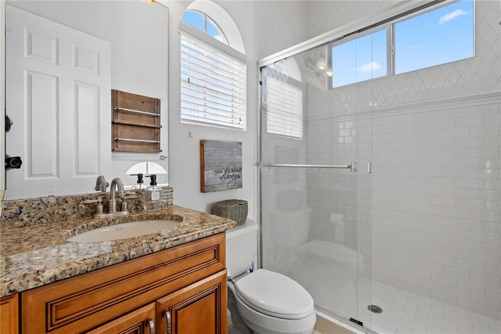 Image No.42-5 Bed House for sale