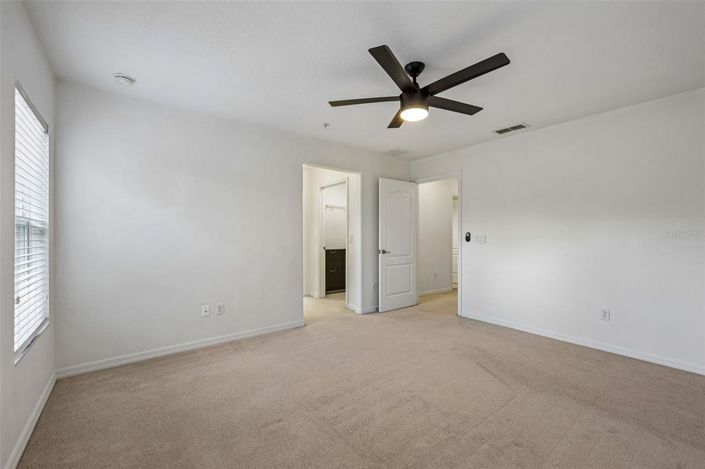 Image No.11-3 Bed Townhouse for sale