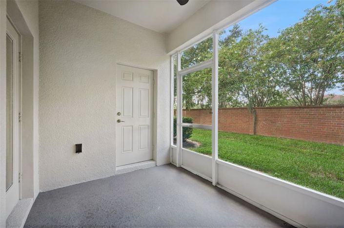Image No.19-3 Bed Townhouse for sale