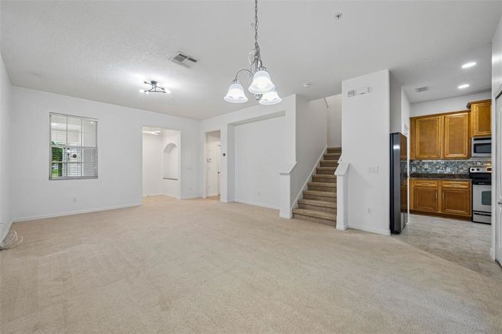 Image No.6-3 Bed Townhouse for sale